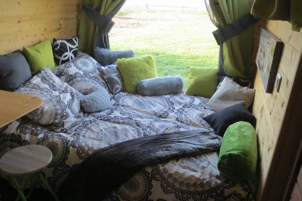 Camping Ferme Des Saules Hotel Bailleul  Kamer foto